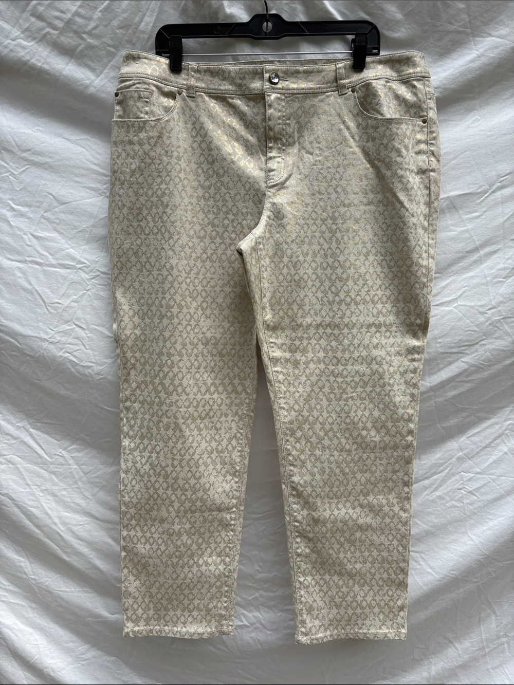 Chico's Platinum Cream and Gold Patterned Ankle Pants